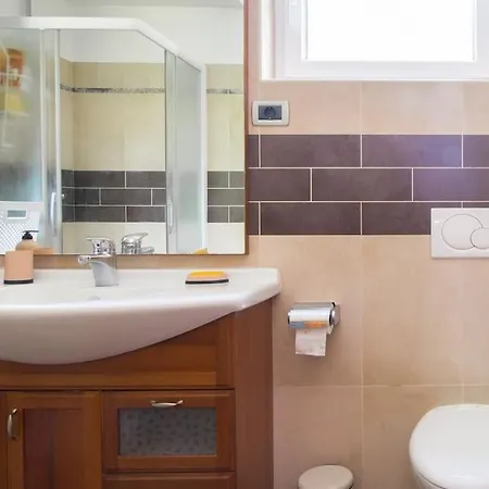 דירה Mia איזולה